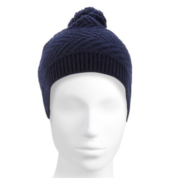 UGG chevron knit hat with yarn pom pom - Picture 6 of 6